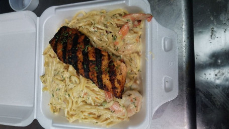 95 South Chicken Alfredo Fettucini