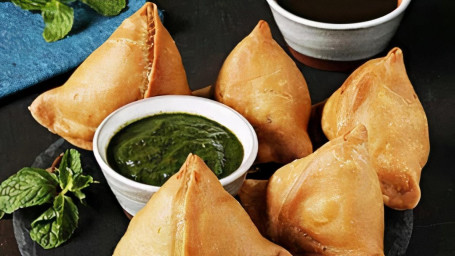 Onion Samosa-4Pc