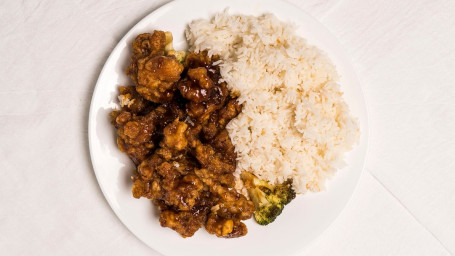 C16. General Tso's Chicken Zuǒ Zōng Jī