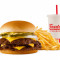 #1 Steakburger Triplo Com Combinação De Queijo