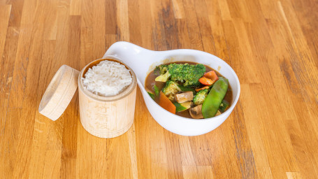 Mixed Vegetables And Tofu Curry