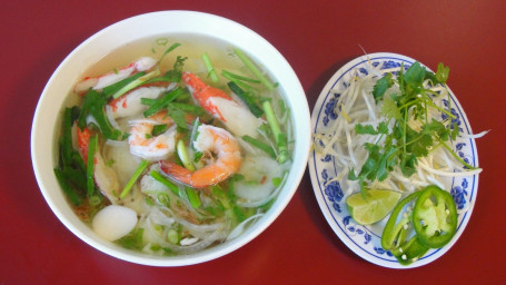 25. Seafood W/ Rice Noodle Soup