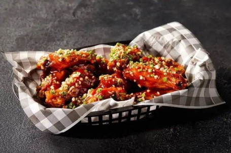 Wings Honey Sriracha