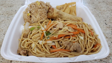 21. Frango Lo Mein