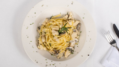 Fettuccine Con Pollo E Funghi