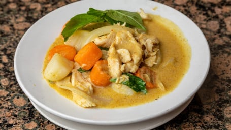 W01. Chicken Yellow Curry – Gà Cà Ri Vàng Thái