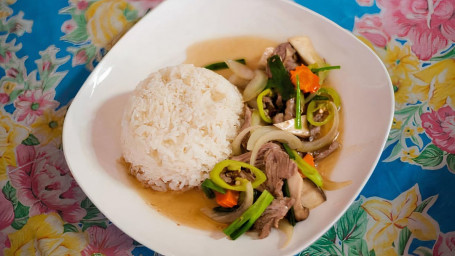 83. Green Pepper Steak