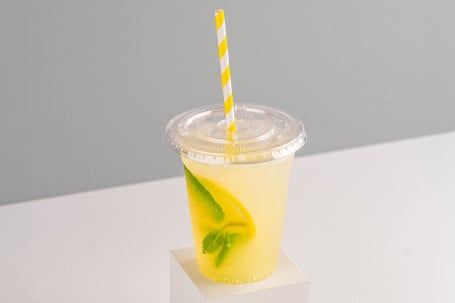 Fresh Liberty Lemonade Liberty Xīn Xiān Níng Méng Tè Yǐn