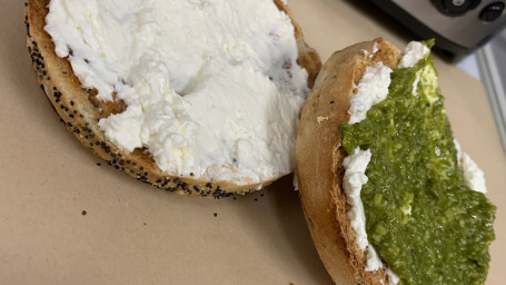 Add Pesto To Bagel