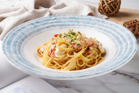 C3. Kǎ Bāng Ní Yān Ròu Yì Dà Lì Fěn Bacon Carbonara Spaghetti