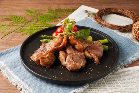 D2. Fǎ Shì Lù Sī Mǎ Lì Yáng Ān Bā Grilled Rosemary Lamb Chop In French Style