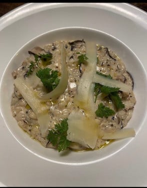 Black Truffle Wild Mushroom Risotto Hēi Sōng Lù Yě Jūn Yì Dà Lì Fàn