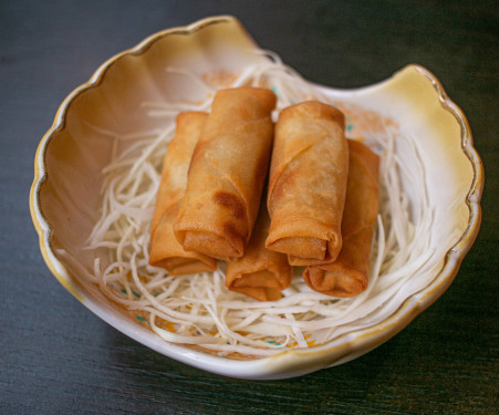 Vegetable Spring Roll (4 Pieces) Zhà Sù Chūn Juǎn