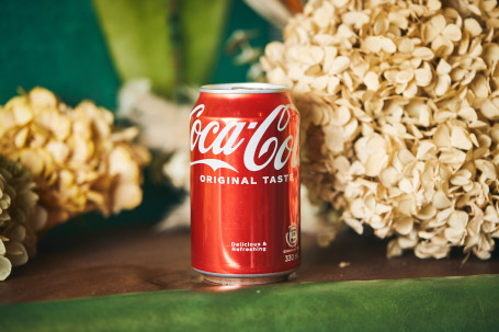 Jiàn Yí Wú Táng Kě Kǒu Kě Lè｜Coca Cola Plus