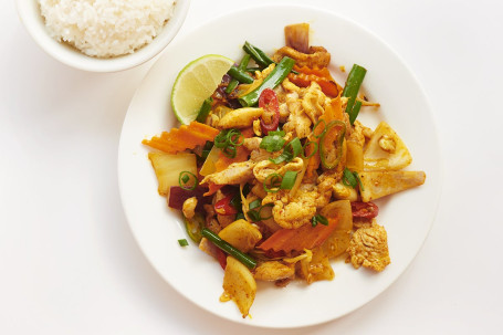 Stir-Fried Lemongrass Chicken Rice (Cơm Gà Xào Sả Ớt)