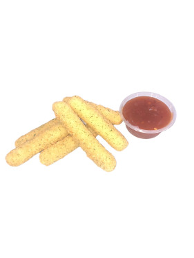 6 Mozzarella Sticks With Sweet Chilli Dip