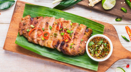 Grilled Pork Neck Xiāng Kǎo Zhū Jǐng Ròu