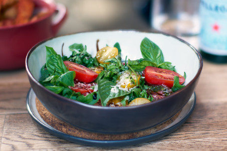 Wild Rocket, Cherry Tomato Balsamic Syrup Huǒ Jiàn Cài Fān Jiā Jí Hēi Cù