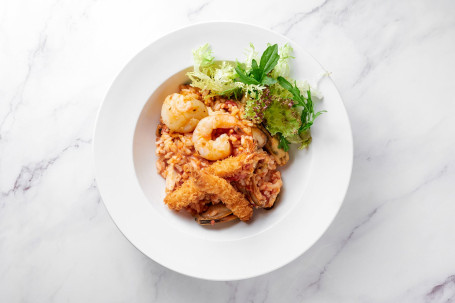 Ná Pō Lǐ Zhà Xiā Hǎi Xiān Chǎo Fàn Seafood Fried Rice Paired With Prawn Cutlet