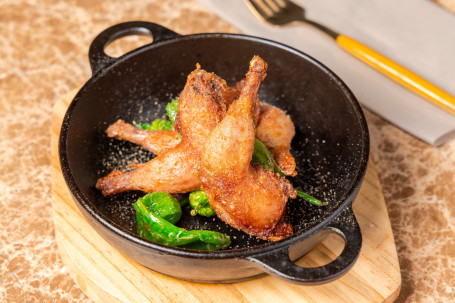 Crispy Fried French Quail Served With Padron Pepper Cuì Zhà Ān Chún Pí Pèi Xī Bān Yá Qīng Jiāo