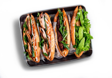 Bánh Mì Platter (12 Half Pieces Yuè Shì Sān Wén Zhì Pīn Pán (12Jiàn Bàn Fèn Yī Jiàn