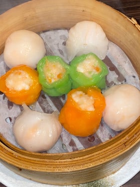 Diǎn Xīn Pīn Seafood Dim Sum Platter (8)