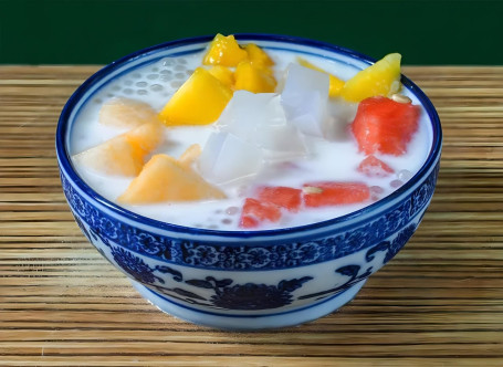 xiān zá guǒ xī mǐ lù Sago in Coconut Milk with Assorted Fruits