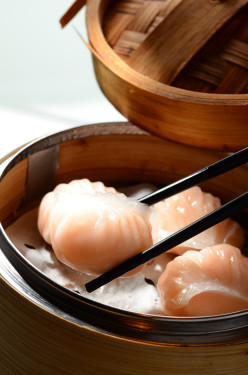 Jīng Yíng Xiān Xiā Jiǎo (4Kē Steamed Shrimp Dumplings (Har Gow (4Pcs