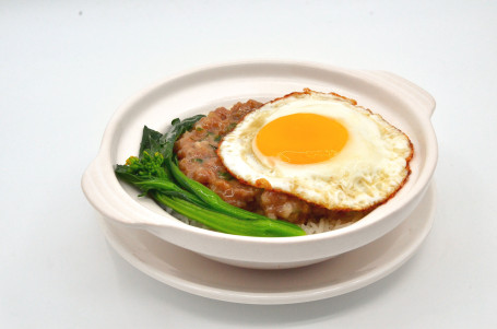 Jiān Dàn Niú Ròu Fàn Beef And Fried Egg On Steamed Rice