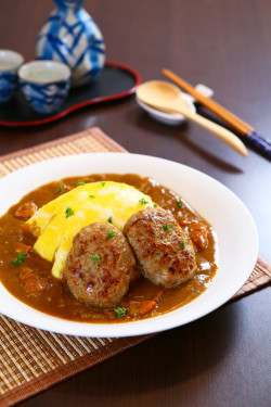 Hàn Bǎo Yǎn Liè Kā Lī Fàn Tào Cān Hamburger Omelet Curry Set