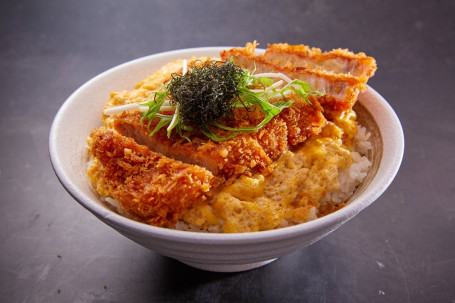 Huá Dàn Sān Yuán Tún Zhū Bā Jǐng Fù Miàn Shì Tāng Deep-Fried Sangen Pork Cutlet On Rice Bowl Served With Miso Soup