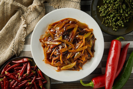 *Jade Vegetables Stir-Fried In Chilli, Sour And Garlic Sauce Sù Yú Xiāng Wō Wěi