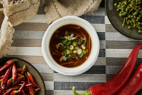 Traditional Hot And Sour Pork-Based Soup Chuān Shì Suān Là Nóng Tāng (Per Person)