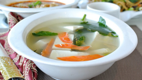 Spinach Tofu Soup Bō Cài Dòu Fǔ Tāng