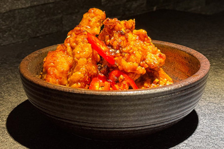 Là Jī Jiàng Zhà Jī Spicy Chicken