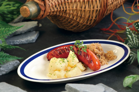 Gold Medal Award Winning Bockwurst With Sauerkraut