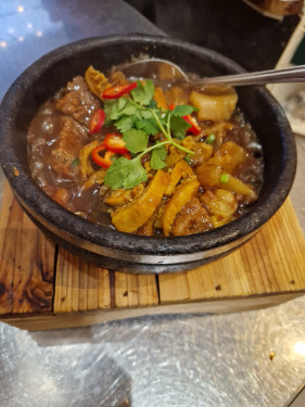 Mixed Tripe Pot Chē Zǐ Niú Zá Bāo