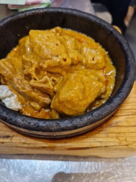Curry Beef Flank Pot Kā Lī Niú Nǎn Bāo