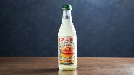 Fù Shì Shān Yòu Zi Qì Shuǐ Mountain Fuji Yuzu Soda