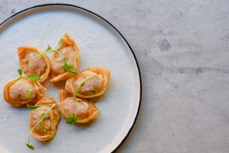 Crispy Fried Crab And Pork Dumplings (6 Pieces)