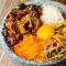 hēi jiāo jīn gū féi niú shí guō fàn Hot Stone Pot Bibimbap w/ Black Pepper Beef