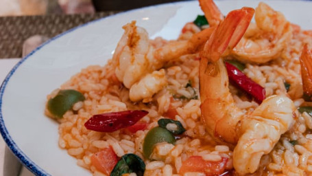 Risotto De Tomate, Azeitonas, Manjericão E Camarão Salteado Com Malagueta