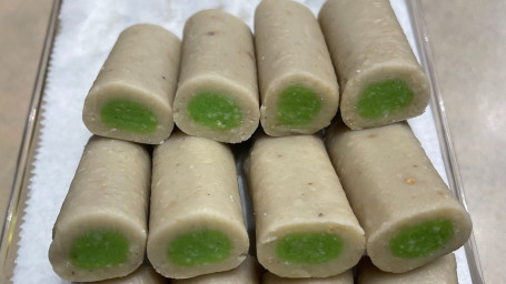 Kaju Roll (1 Lb)