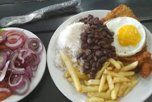 Alaminuta De Bife De Carne A Milanesa