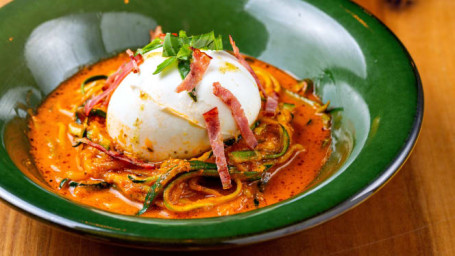 Burrata, Tomate, Manjericão E Tosta