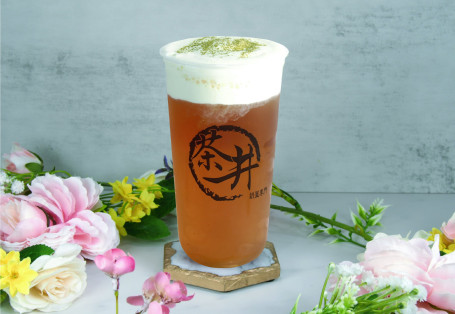 Zhī Shì Nǎi Gài Ā Lǐ Shān Chū Lù Cheese Milk Foam Alishan Oolong Tea