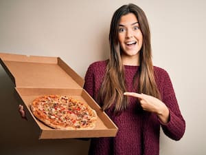 $30 Off Para Você Provar) Pizza Frango Frito Com Catupiry 8 Pedaços)