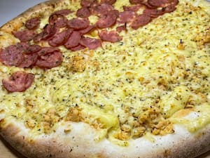 Pizza G Metade Frango/ Metade Calabresa Refrigerante