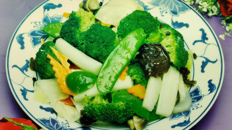 111. Mixed Vegetable Tray