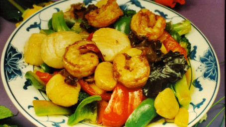 S7. Scallop Shrimp In Garlic Sauce